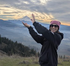 Amber Cardinalli holding Mt Hood